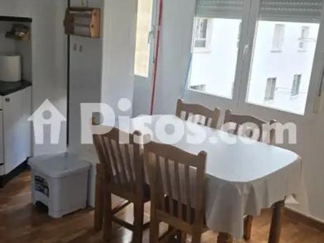 Piso en alquiler en Calle de Logroño, 12