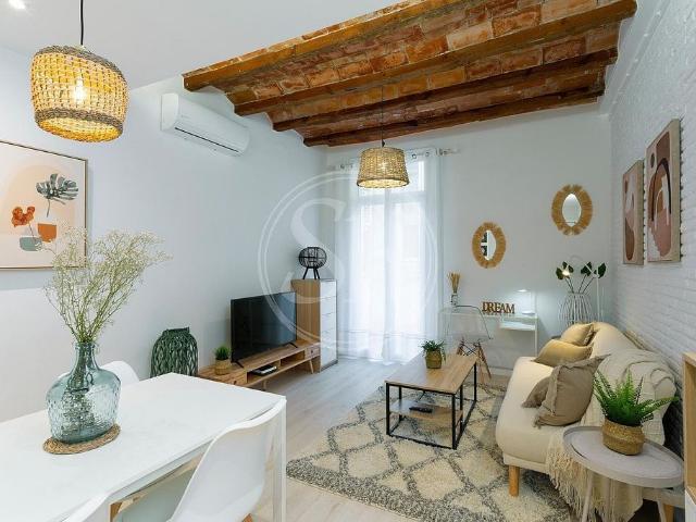 Piso en alquiler en calle De Londres, Barcelona, de 38 m² 1 habitación por 1.540
