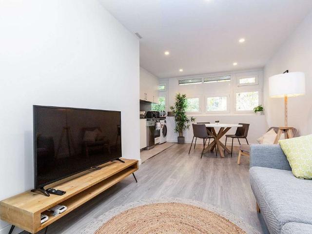 Piso en alquiler en calle De Londres, Barcelona, de 65 m² 2 habitaciones por 2.150