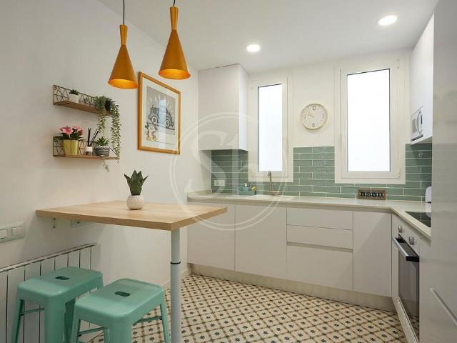 Piso en alquiler en calle De Los Castillejos, Barcelona, de 49 m² 2 habitaciones por 1.495