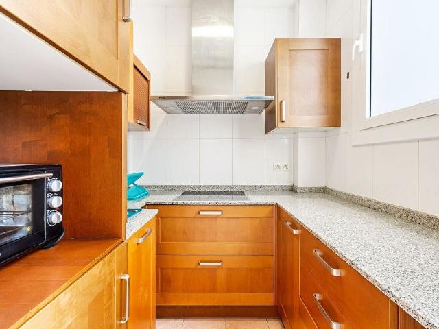 Piso en alquiler en calle De Los Castillejos, Barcelona, de 65 m² 2 habitaciones por 1.500
