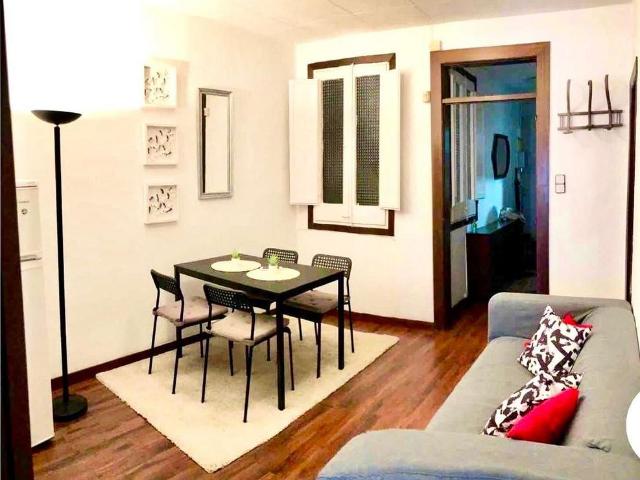 Piso en alquiler en calle De Lope de Vega, Barcelona, de 50 m² 3 habitaciones por 1.550 €