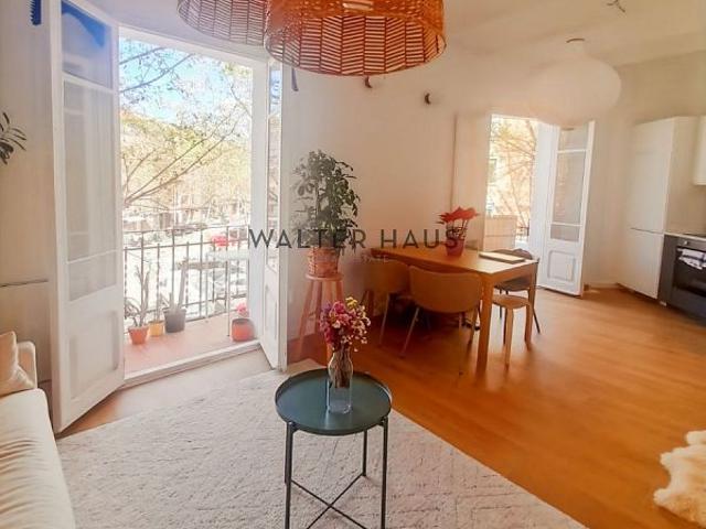 Piso en alquiler en calle De Lope de Vega, Barcelona, de 68 m² 2 habitaciones por 2.300
