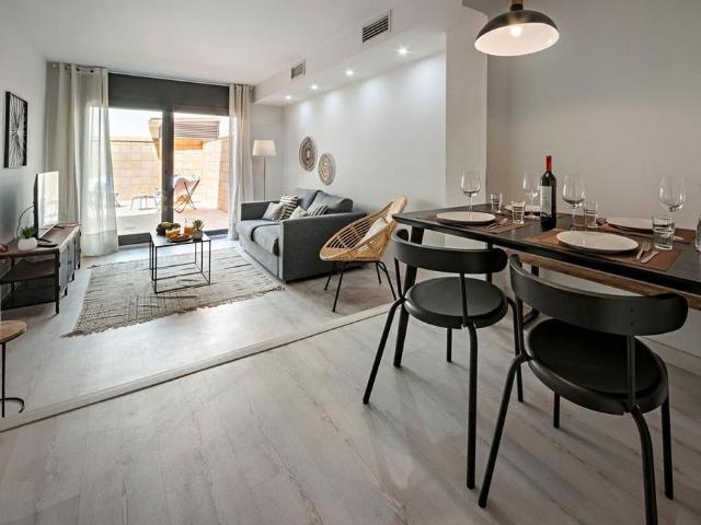 Piso en alquiler en calle De Pujós, Hospitalet de Llobregat, L´, de 81 m² 3 habitaciones por 1.500