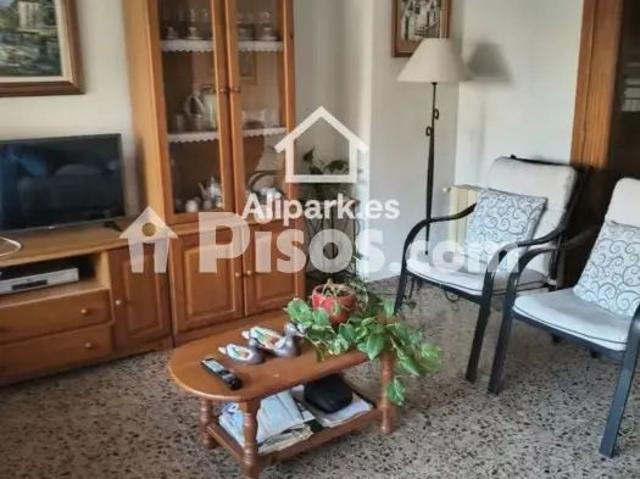 Piso en alquiler en Calle de Pardo Gimeno, 73