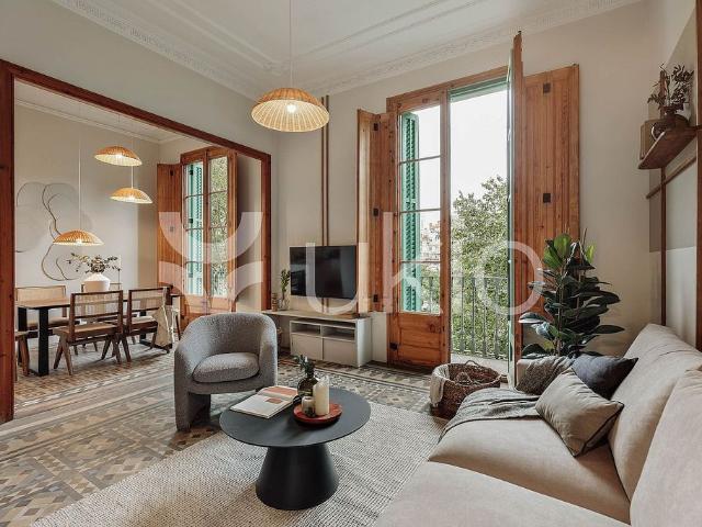 Piso en alquiler en calle De Pau Claris, Barcelona, de 110 m² 3 habitaciones por 4.420
