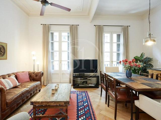 Piso en alquiler en calle De Pau Claris, Barcelona, de 114 m² 3 habitaciones por 3.500