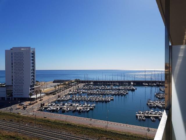 Piso en alquiler en calle De Pi i Margall, Badalona, de 80 m² 3 habitaciones por 1.978