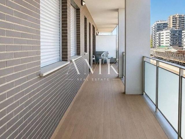 Piso en alquiler en calle De Pi i Margall, Badalona, de 130 m² 4 habitaciones por 2.500