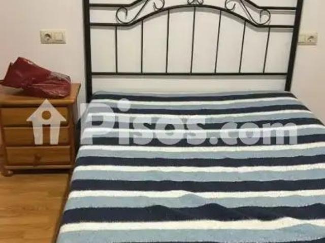 Piso en alquiler en Calle de Pizarro, cerca de Calle de Urzáiz