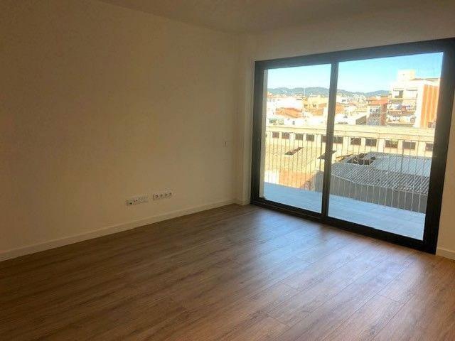 Piso en alquiler en calle De Ponent, Badalona, de 89 m² 3 habitaciones por 1.900