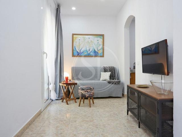 Piso en alquiler en calle De Provença, Barcelona, de 42 m² 1 habitación por 1.395