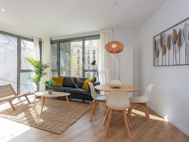 Piso en alquiler en calle De Provença, Barcelona, de 50 m² 2 habitaciones por 2.390