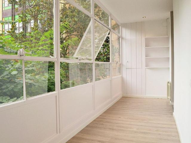 Piso en alquiler en calle De Provença, Barcelona, de 117 m² 3 habitaciones por 2.512
