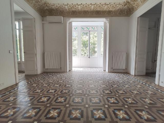 Piso en alquiler en calle De Provença, Barcelona, de 175 m² 5 habitaciones por 4.250