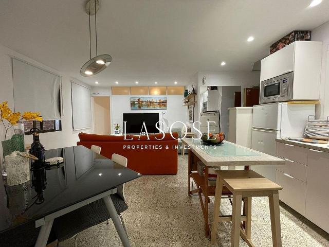 Piso en alquiler en calle De Rocafort, Barcelona, de 50 m² 1 habitación por 2.000