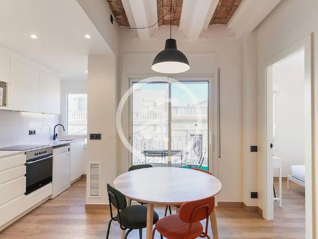 Piso en alquiler en calle De Rogent, Barcelona, de 71 m² 3 habitaciones por 1.750