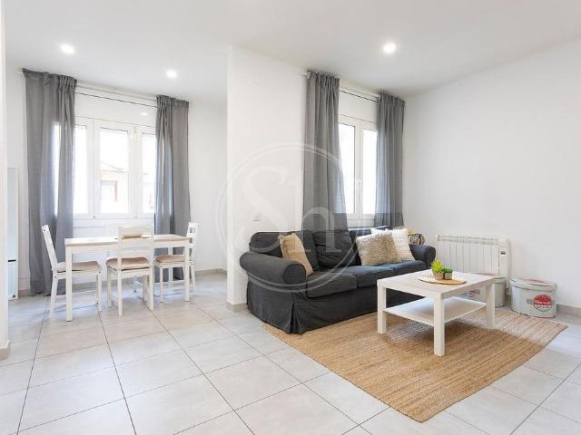 Piso en alquiler en calle De Roger de Flor, Barcelona, de 61 m² 3 habitaciones por 1.600