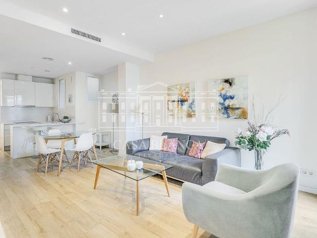 Piso en alquiler en calle De Sant Antoni Maria Claret, Barcelona, de 75 m² 3 habitaciones por 2.300