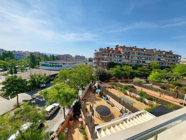 Piso en alquiler en calle De Sant Antoni Abat, Manresa, de 89 m² 3 habitaciones por 892
