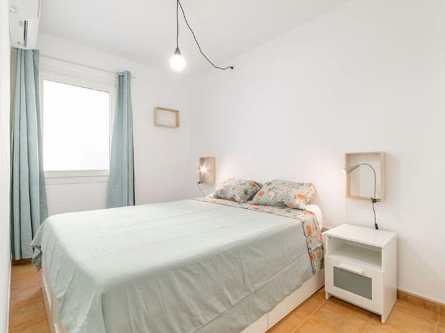 Piso en alquiler en calle De Sant Elm, Barcelona, de 36 m² 1 habitación por 1.000