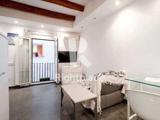 Piso en alquiler en calle De Sant Pere Més Baix, Barcelona, de 42 m² 1 habitación por 874