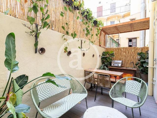 Piso en alquiler en calle De Sant Pere Mitjà, Barcelona, de 73 m² 2 habitaciones por 1.342