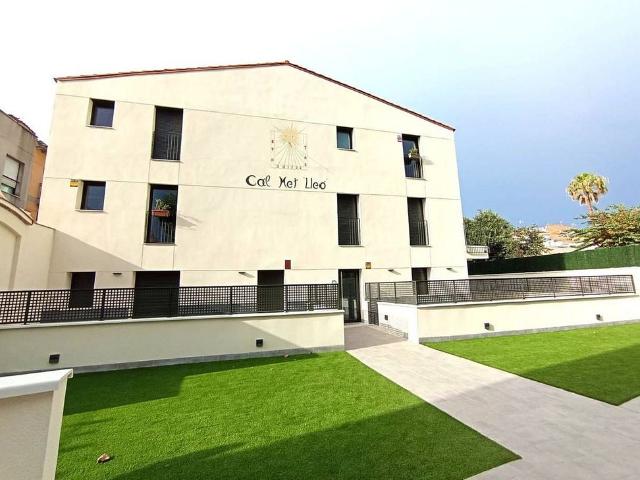 Piso en alquiler en calle De Sant Pere, Rubí, de 83 m² 3 habitaciones por 1.750