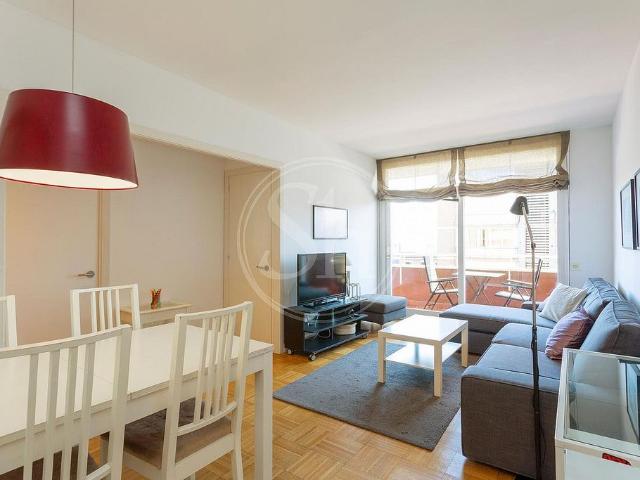 Piso en alquiler en calle De Santa Amèlia, Barcelona, de 67 m² 3 habitaciones por 1.850