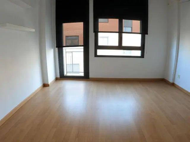 Piso en alquiler en Calle de Santiago Rusiñol