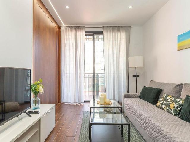Piso en alquiler en calle De Sardenya, Barcelona, de 63 m² 1 habitación por 2.225