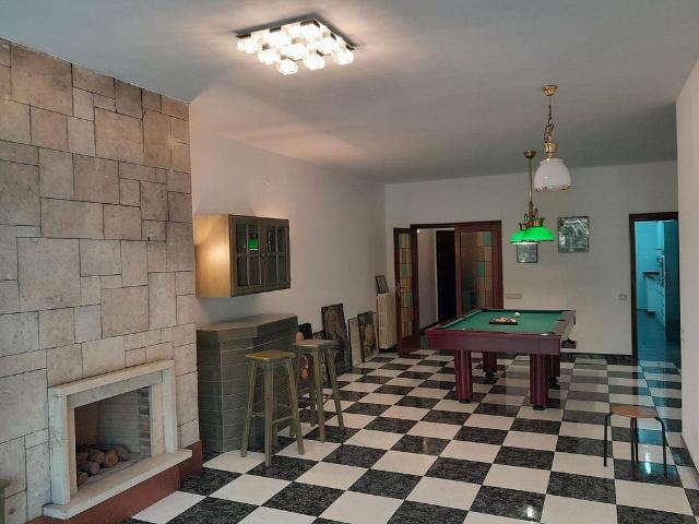 Piso en alquiler en calle De Sardenya, Barcelona, de 117 m² 4 habitaciones por 1.989