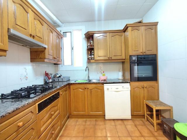 Piso en alquiler en calle De Sicília, Barcelona, de 95 m² 3 habitaciones por 1.997