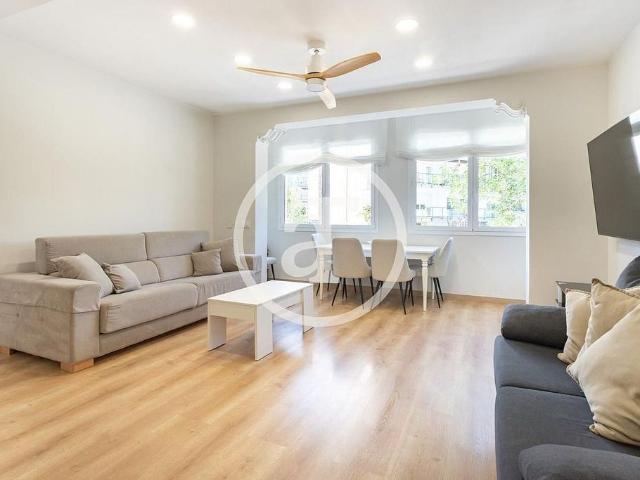 Piso en alquiler en calle De Sor Eulàlia D'anzizu, Barcelona, de 117 m² 3 habitaciones por 2.105