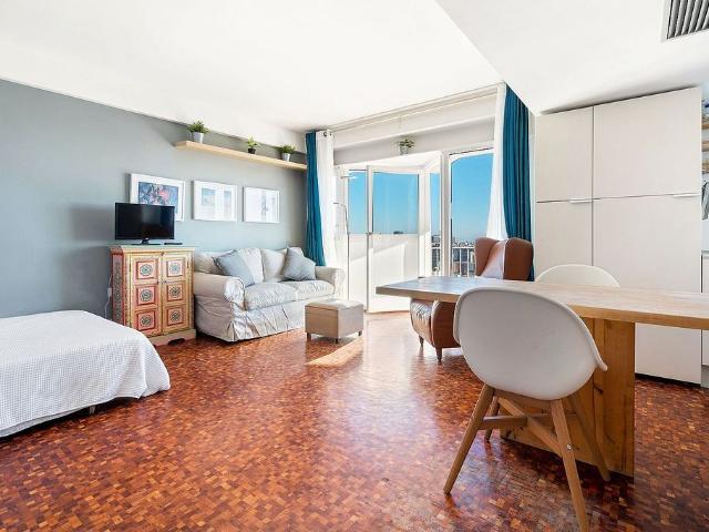 Piso en alquiler en calle De Sor Eulàlia D'anzizu, Barcelona, de 35 m² 1 habitación por 1.150