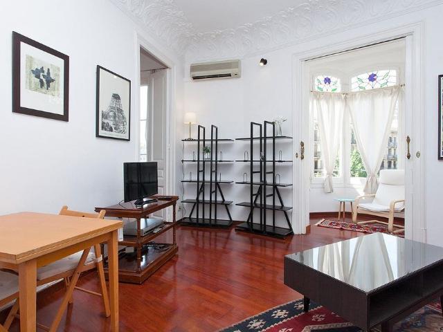 Piso en alquiler en calle De València, Barcelona, de 48 m² 1 habitación por 1.495