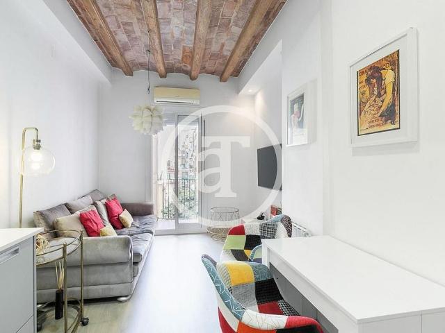 Piso en alquiler en calle De València, Barcelona, de 50 m² 1 habitación por 1.400