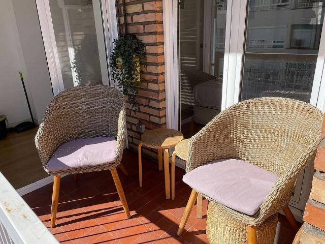 Piso en alquiler en calle De Valencia, Barcelona, de 94 m² 4 habitaciones por 2.300