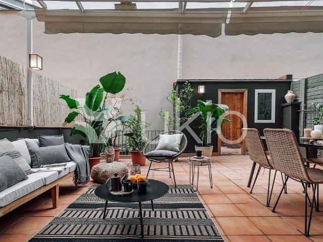 Piso en alquiler en calle De València, Barcelona, de 100 m² 1 habitación por 3.305