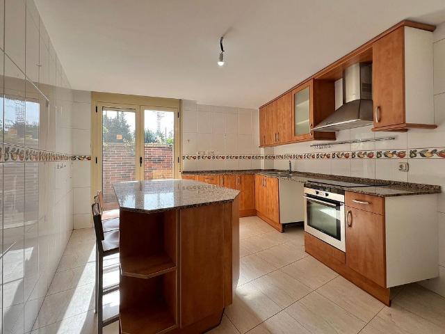 Piso en alquiler en calle De Ventura Gassol, Reus, de 120 m² 3 habitaciones por 1.350