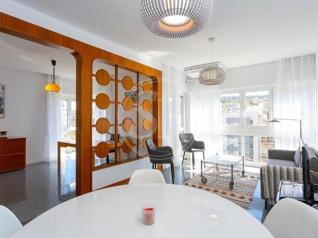 Piso en alquiler en calle De Viladomat, Barcelona, de 70 m² 2 habitaciones por 1.695