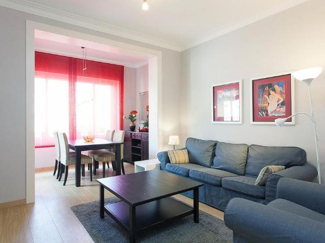Piso en alquiler en calle Del Torrent de Les Flors, Barcelona, de 68 m² 3 habitaciones por 1.600