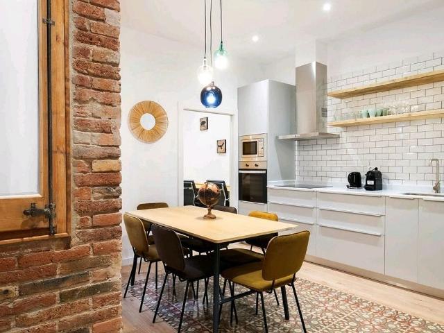 Piso en alquiler en calle Del Torrent de L'olla, Barcelona, de 85 m² 3 habitaciones por 3.200