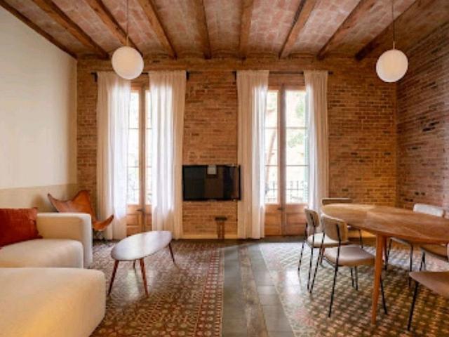 Piso en alquiler en calle Del Torrent de L'olla, Barcelona, de 101 m² 3 habitaciones por 3.200