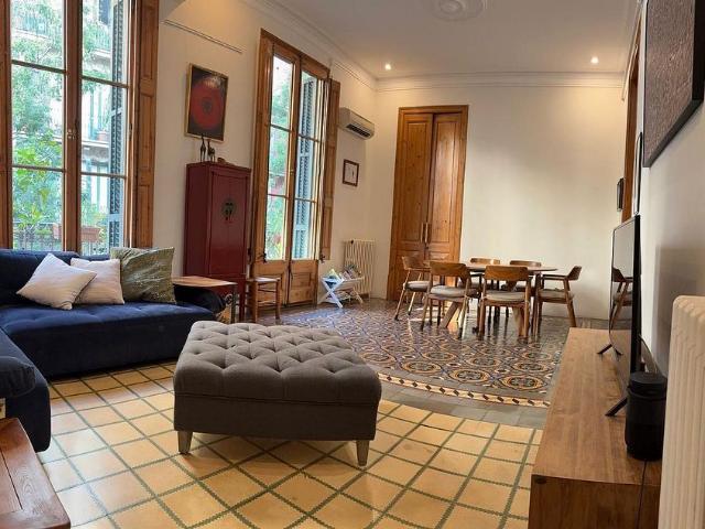 Piso en alquiler en calle Del Torrent de L'olla, Barcelona, de 164 m² 4 habitaciones por 4.000
