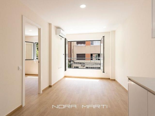 Piso en alquiler en calle Del Trobador, Barcelona, de 43 m² 2 habitaciones por 1.576