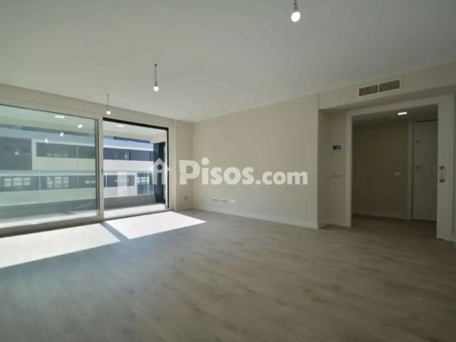 Piso en alquiler en Calle del Valle de Mena, 12