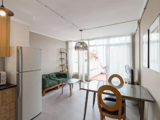 Piso en alquiler en calle Del Vallès, Barcelona, de 50 m² 1 habitación por 1.900