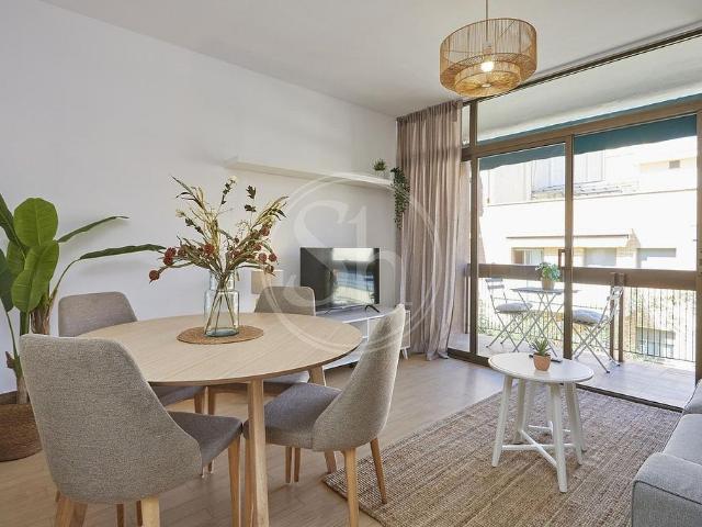 Piso en alquiler en calle Del Xiprer, Barcelona, de 60 m² 3 habitaciones por 1.800