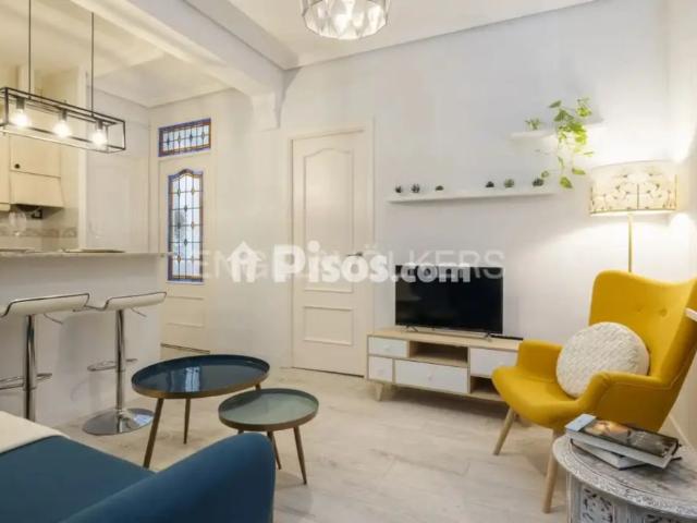 Piso en alquiler en Calle del Águila